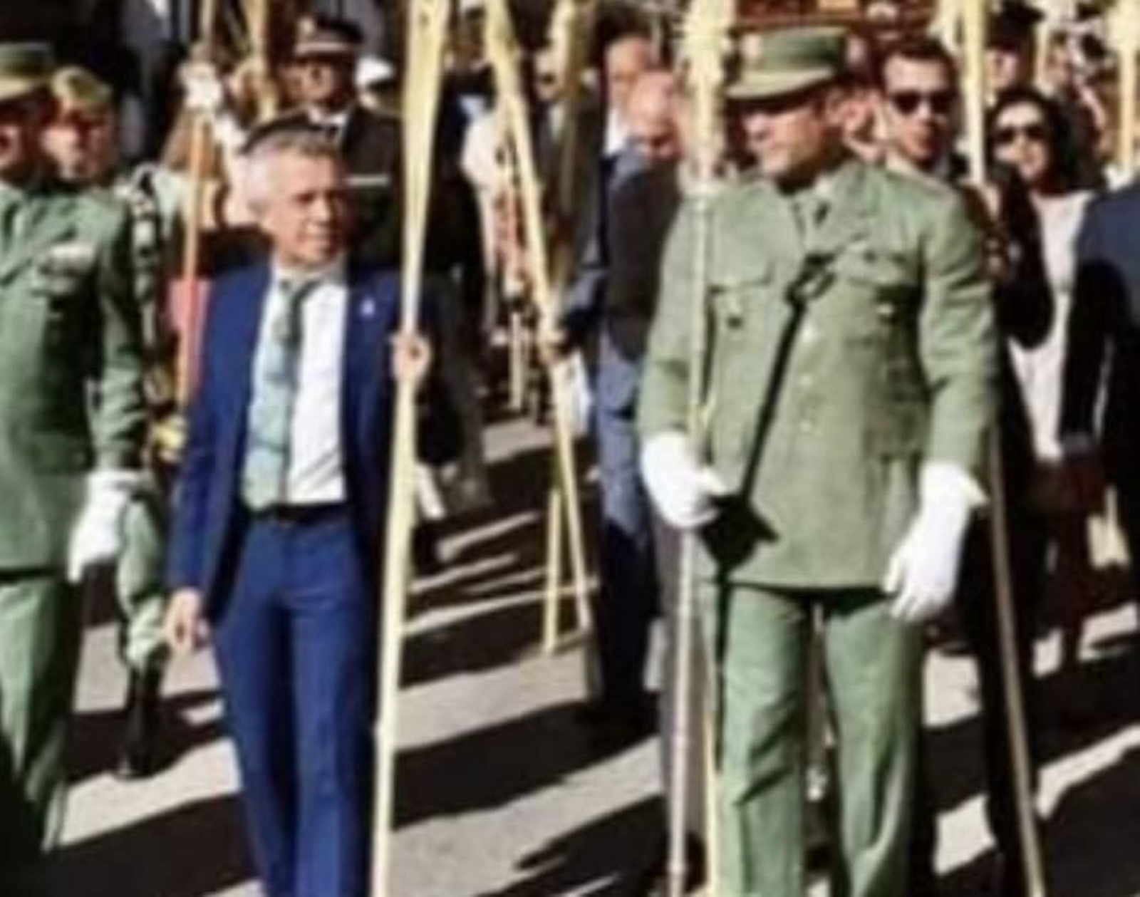 El Turronero de procesión: el dinero todo lo puede