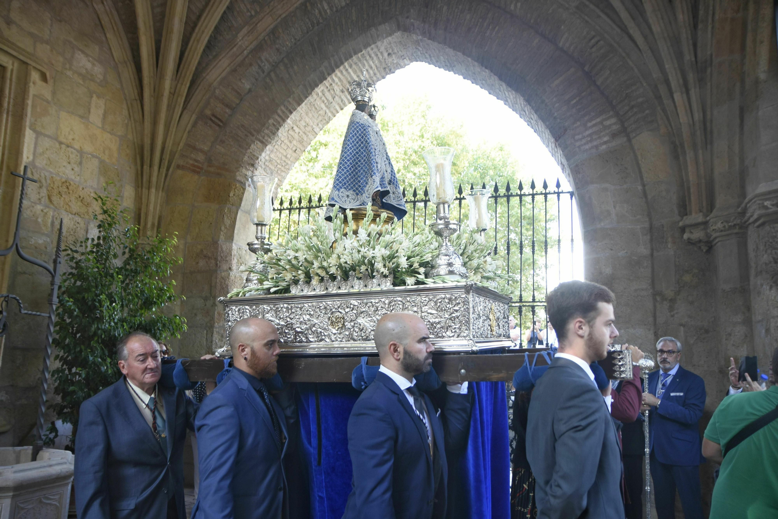 El primer traslado de la Fuensanta en el 25 aniversario de su Coronación, en fotografías