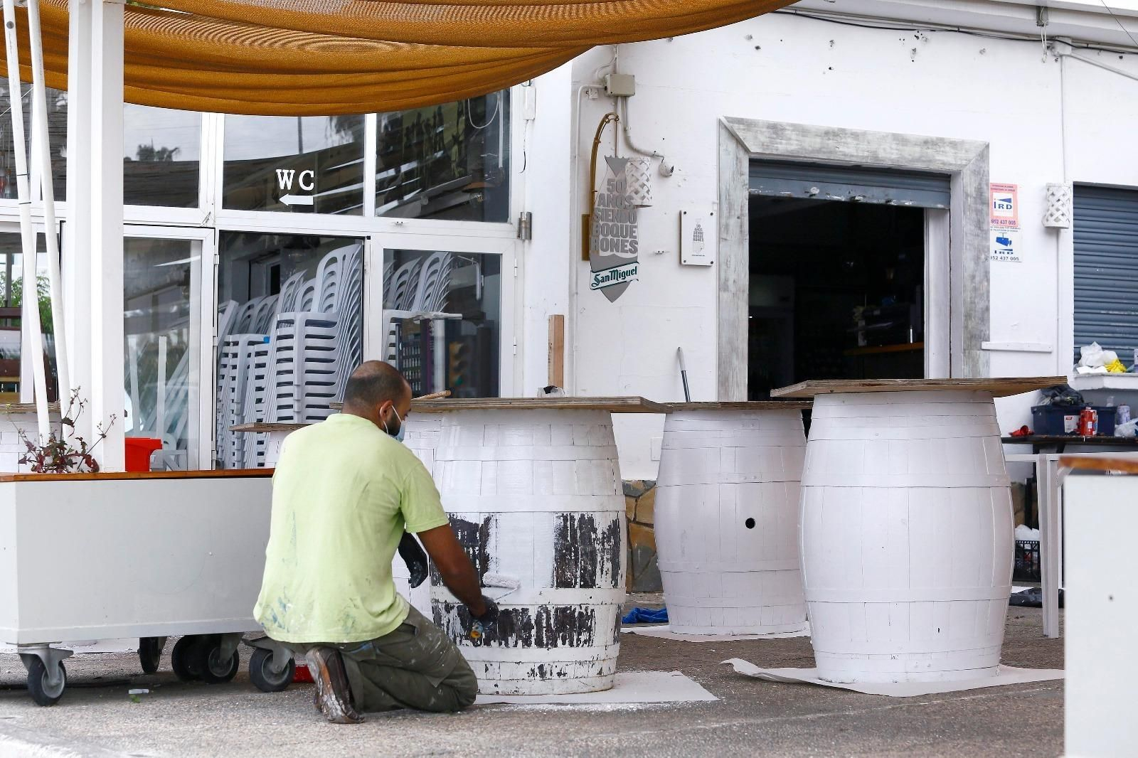Cuenta atrás para abrir los bares este lunes en Málaga