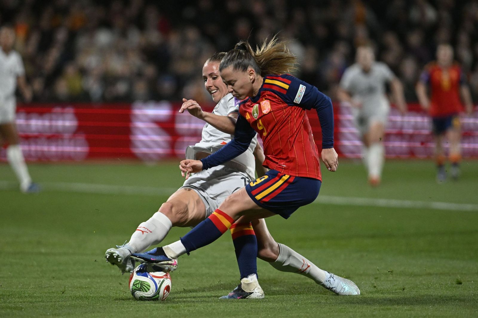Las fotos del España-Islandia de fútbol femenino