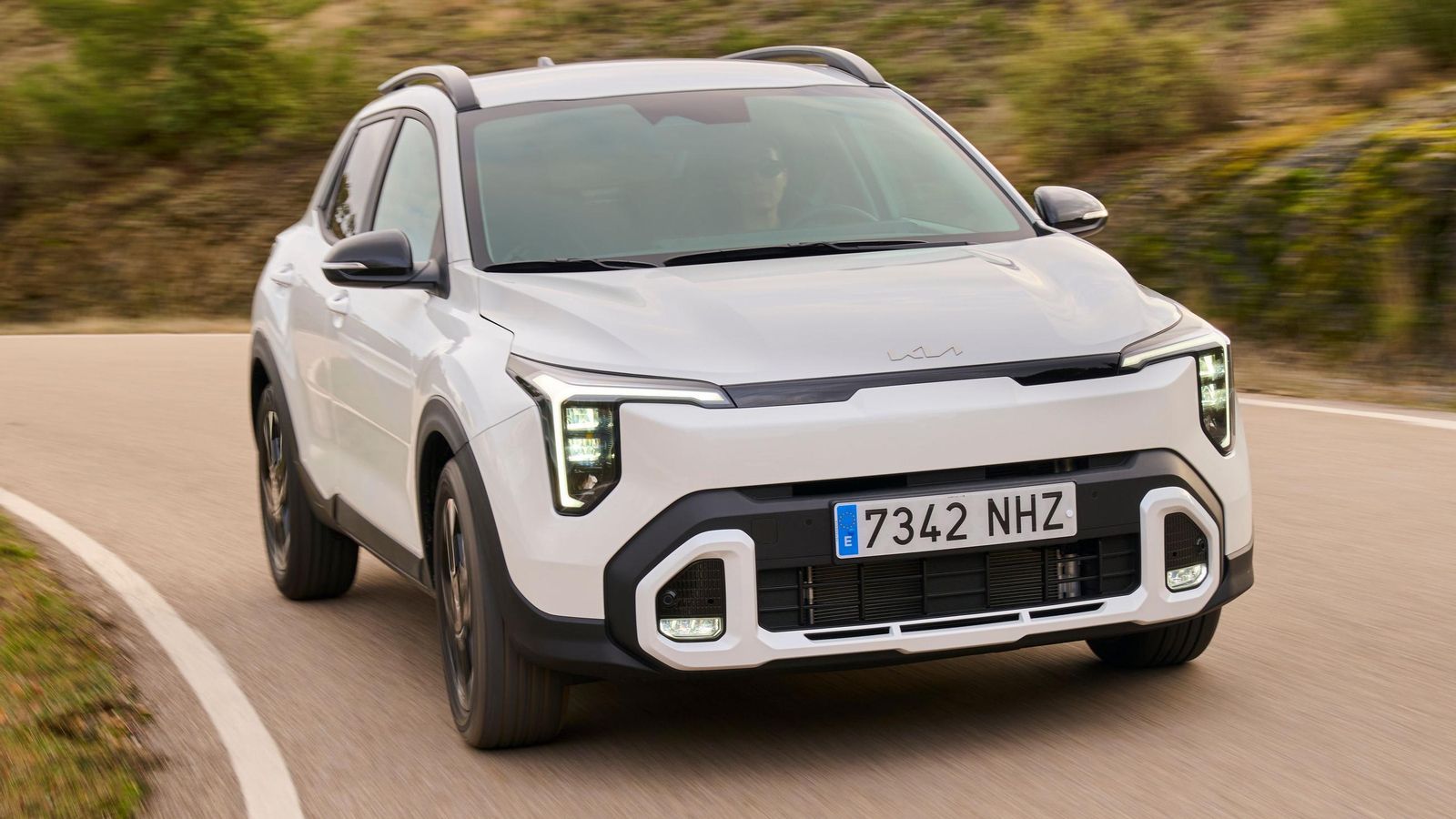 El motor de 115 CV, al margen de tener la etiqueta Eco, se nos antoja suficientemente enérgico para muchos conductores de este SUV pequeño y ligero.