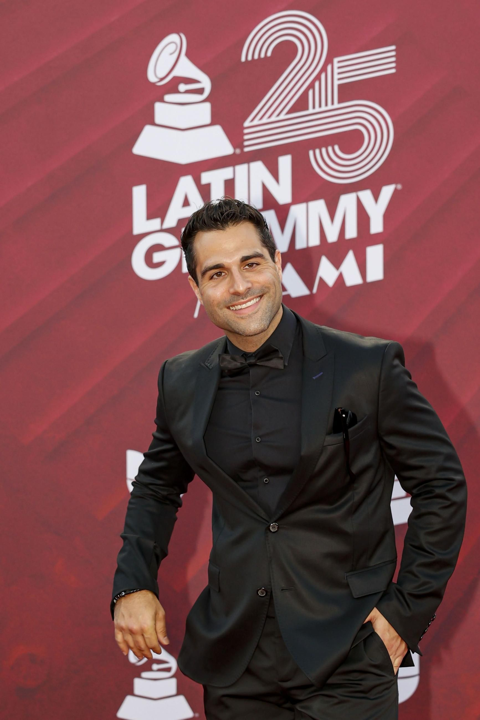 Todos los famosos, tendencias y curiosidades en la alfombra roja de la 25 edición de los Grammy Latinos