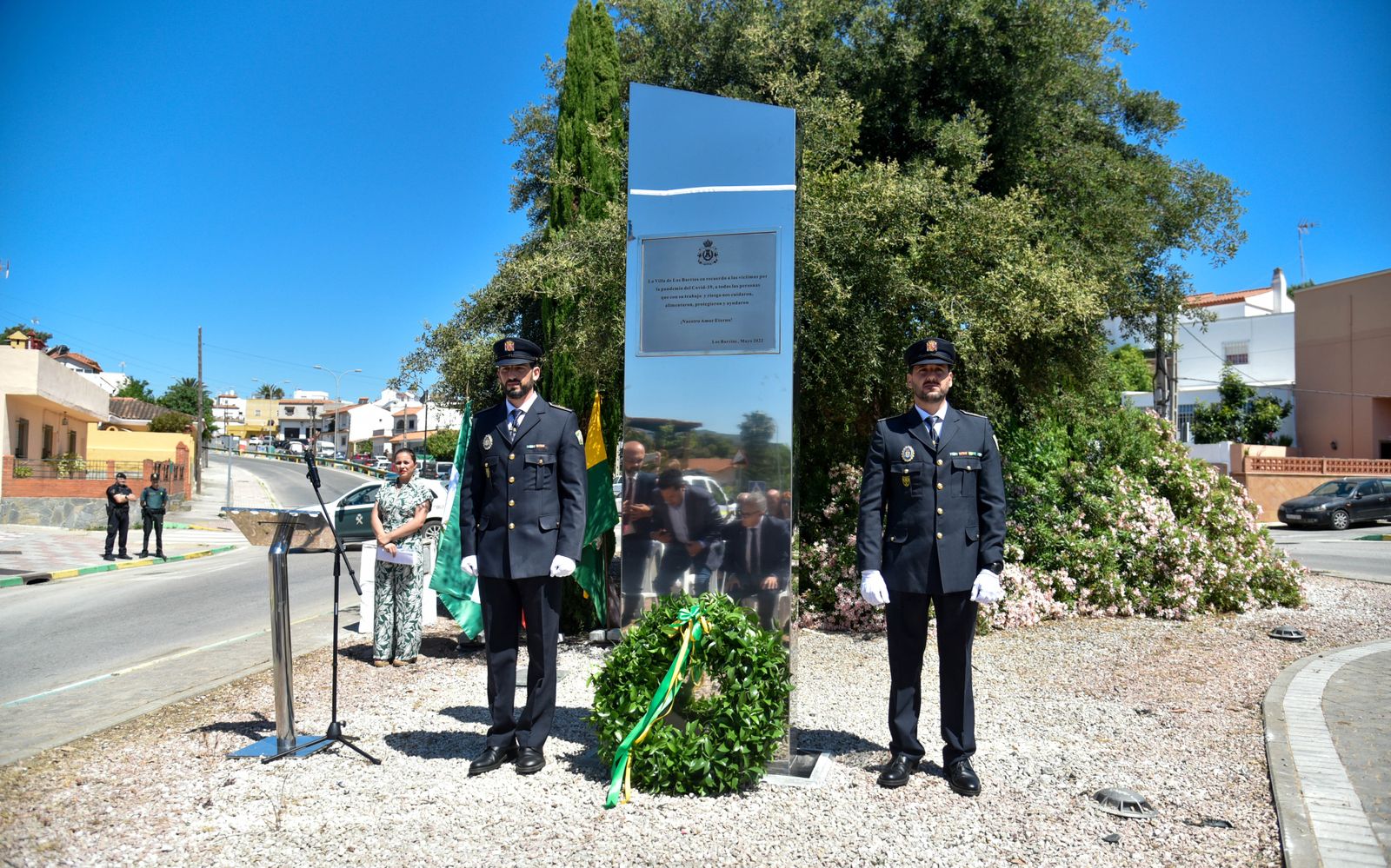 Fotos del homenaje en Los Barrios en recuerdo a las víctimas de la Covid-19
