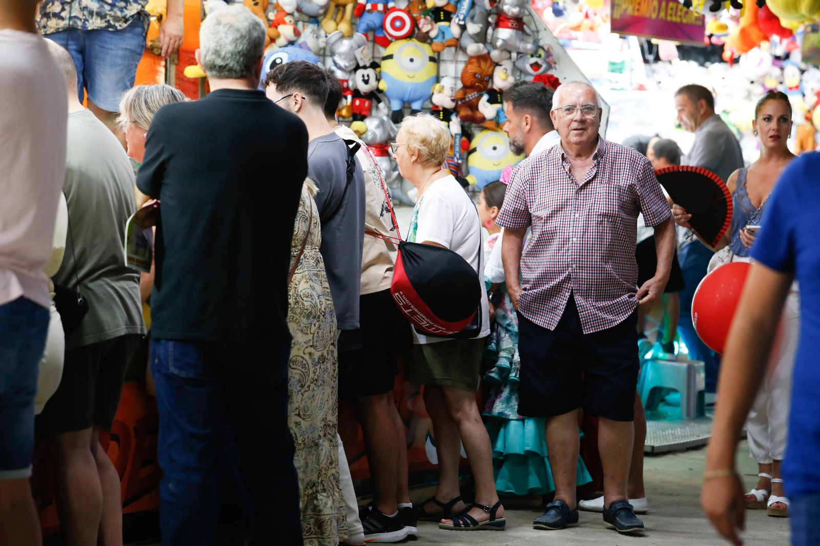 Búscate en la fotos del viernes de Feria de La Línea