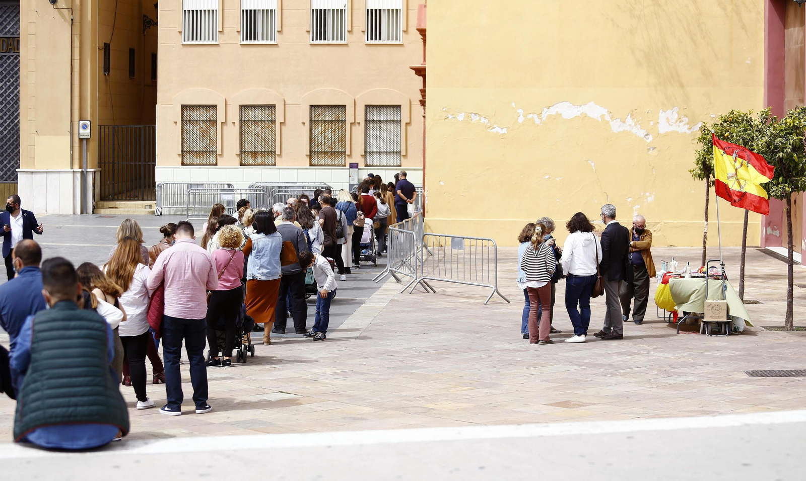 Las fotos del Lunes Santo en Málaga: la devoción en el barrio de La Trinidad