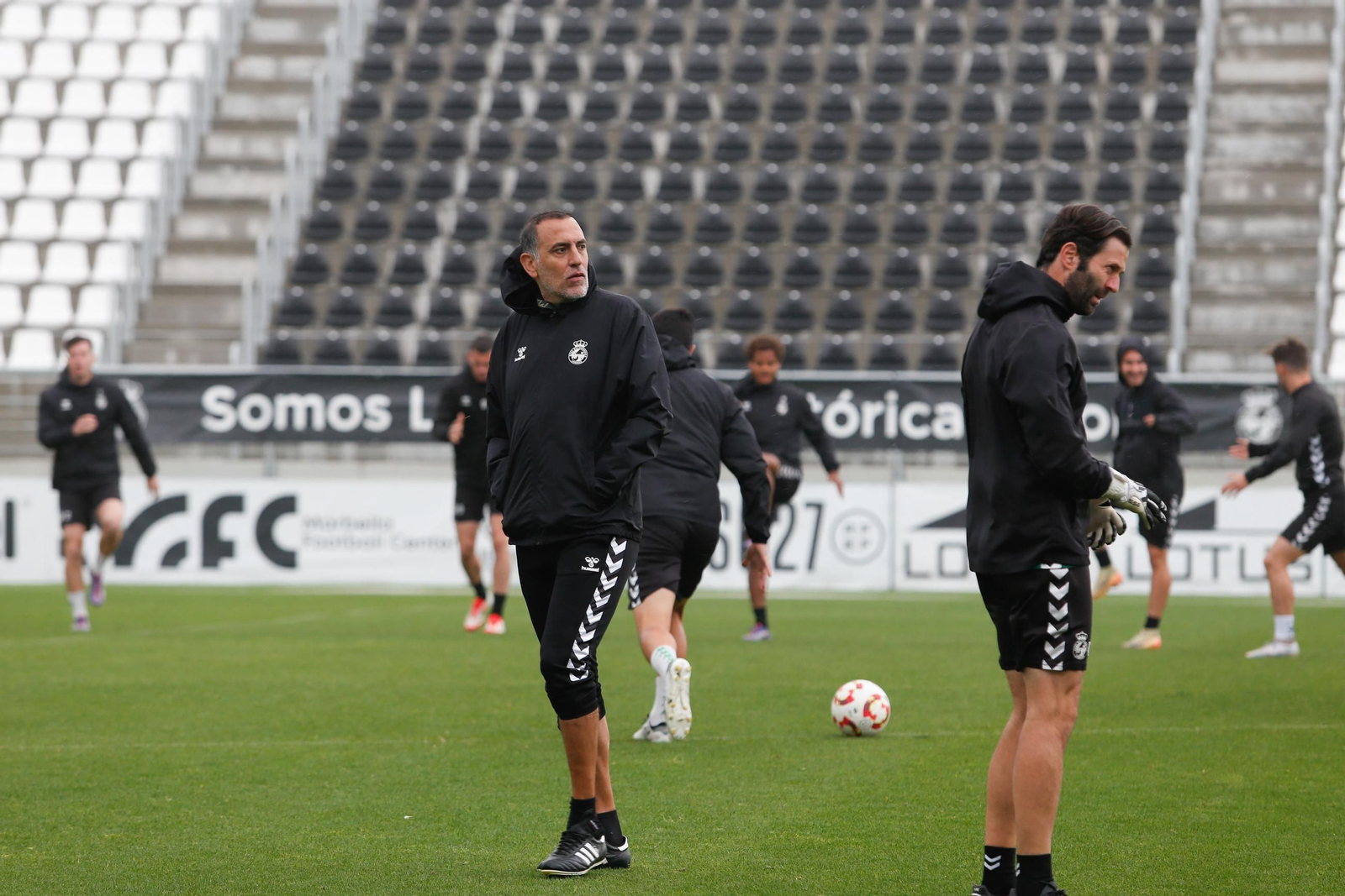 Las fotos del entrenamiento de la Balona previo a su final con el Villanovense
