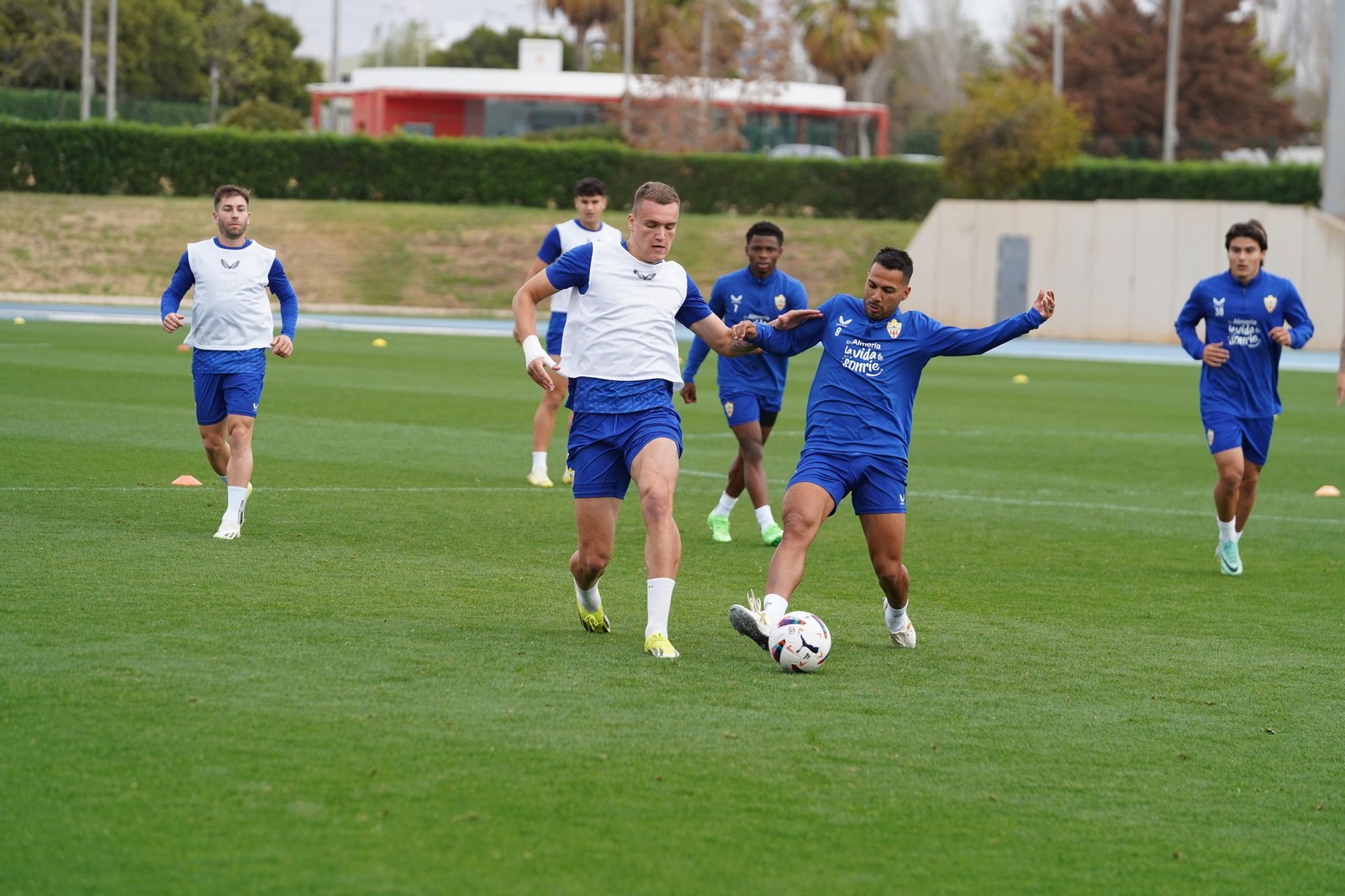 Ramazani y Embarba en un entrenamiento en el anexo