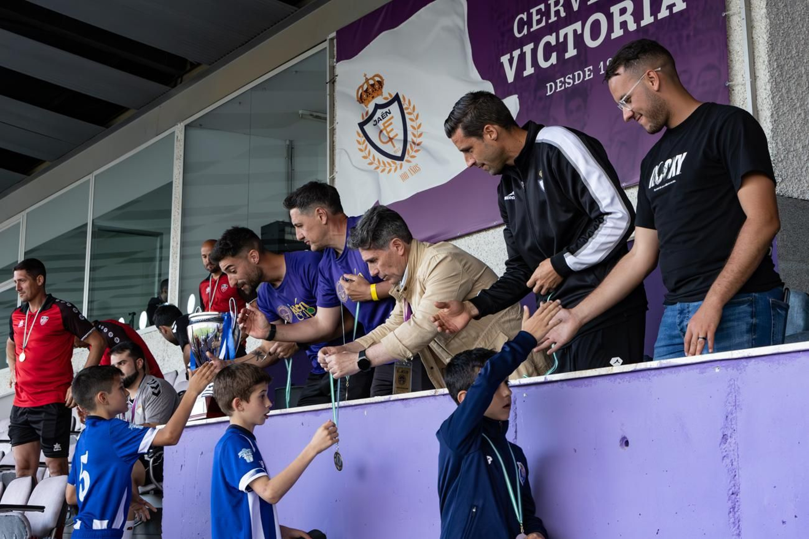 ¿Estuviste en la Jaén Cup viendo a los mejores equipos de Europa? Búscate aquí