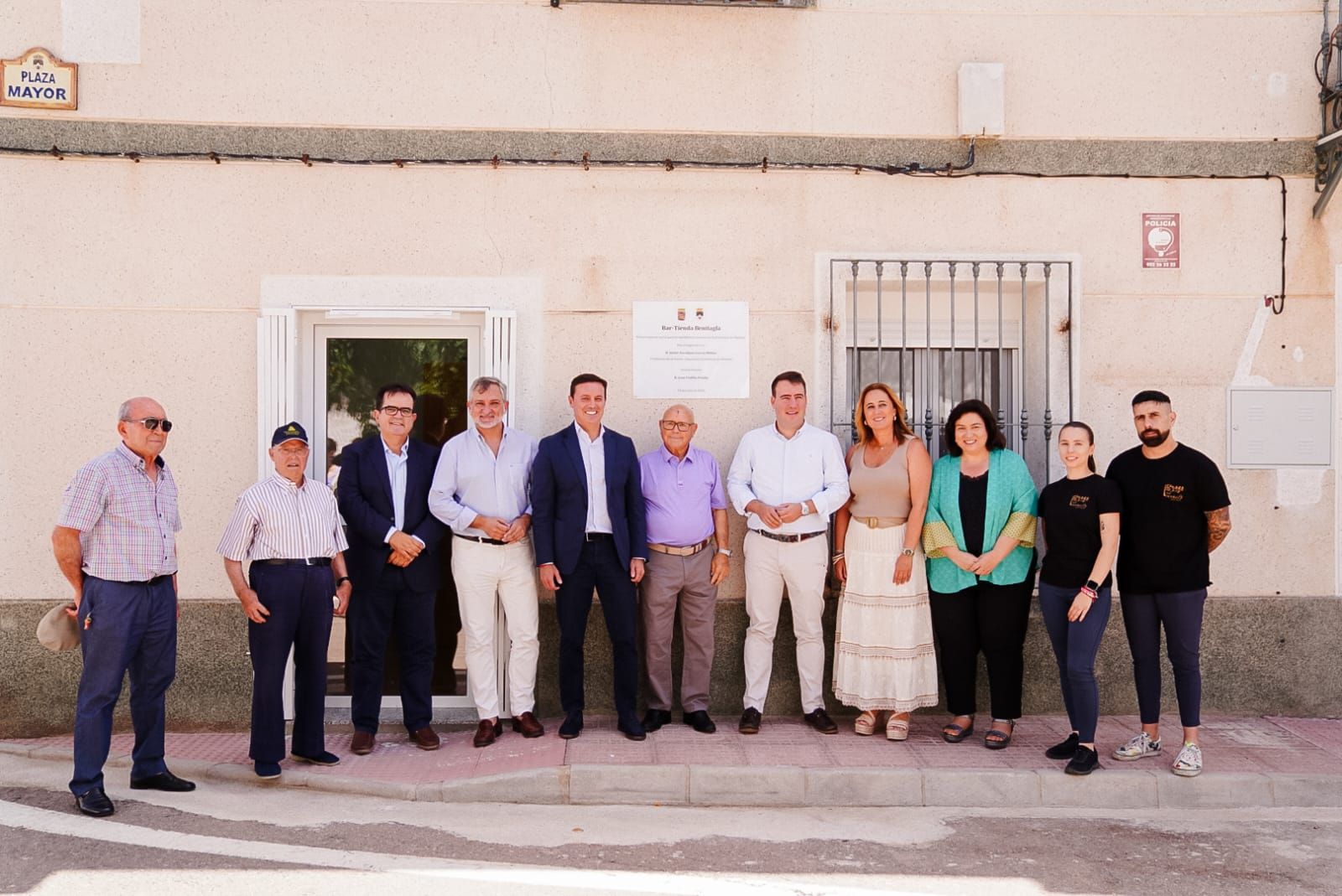 Inauguración del nuevo bar-tienda de Benitagla.