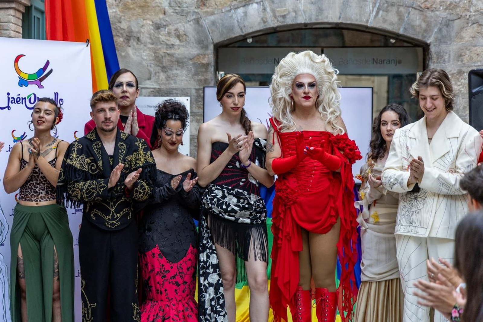 Alberto Batres, el diseñador jiennense presenta sus creaciones en el evento en el que se aborda cómo performar el género a través de la moda