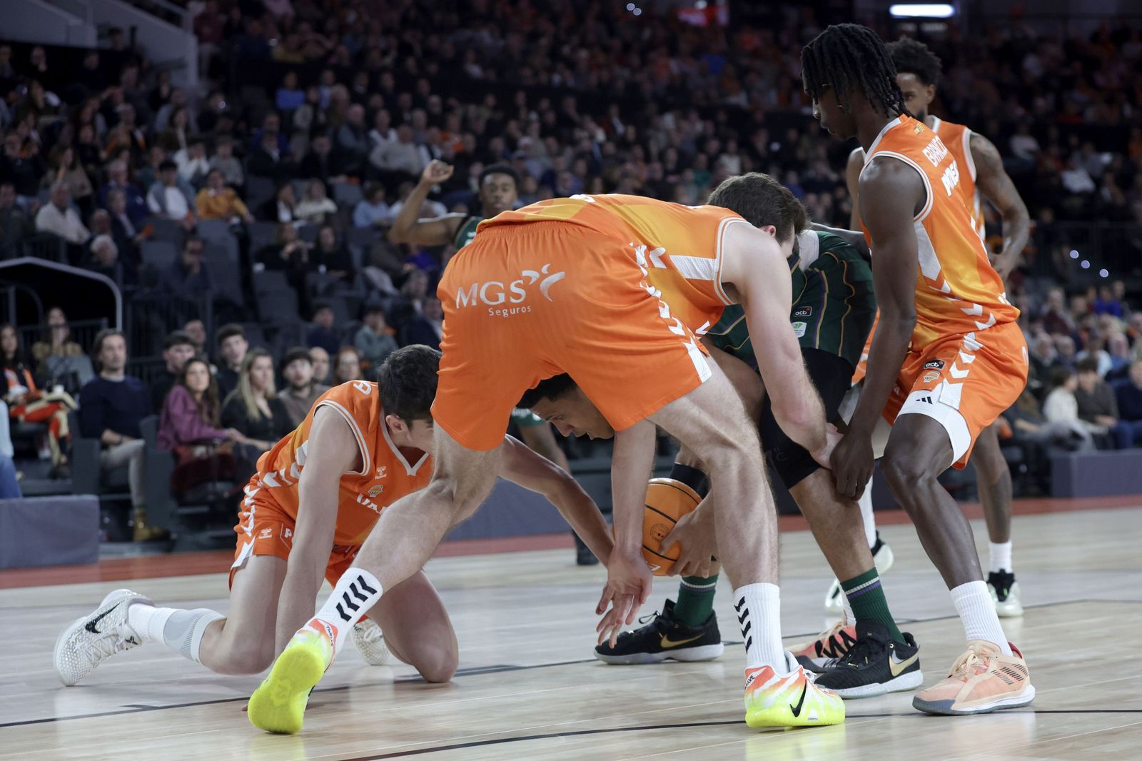 El Valencia Basket-Unicaja, en fotos