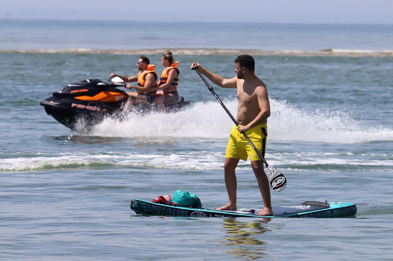Prácticas deportivas en la playa de Punta Umbría.