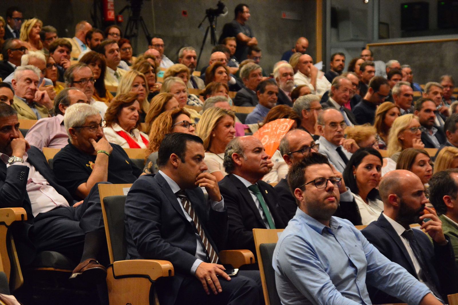 Las imágenes del ministro Alfonso Dastis en el Foro Joly