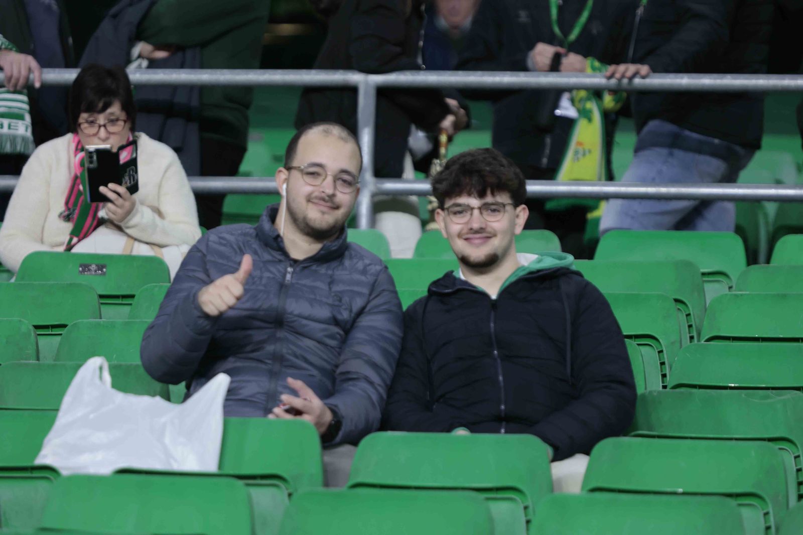 Búscate en las gradas del Villamarín