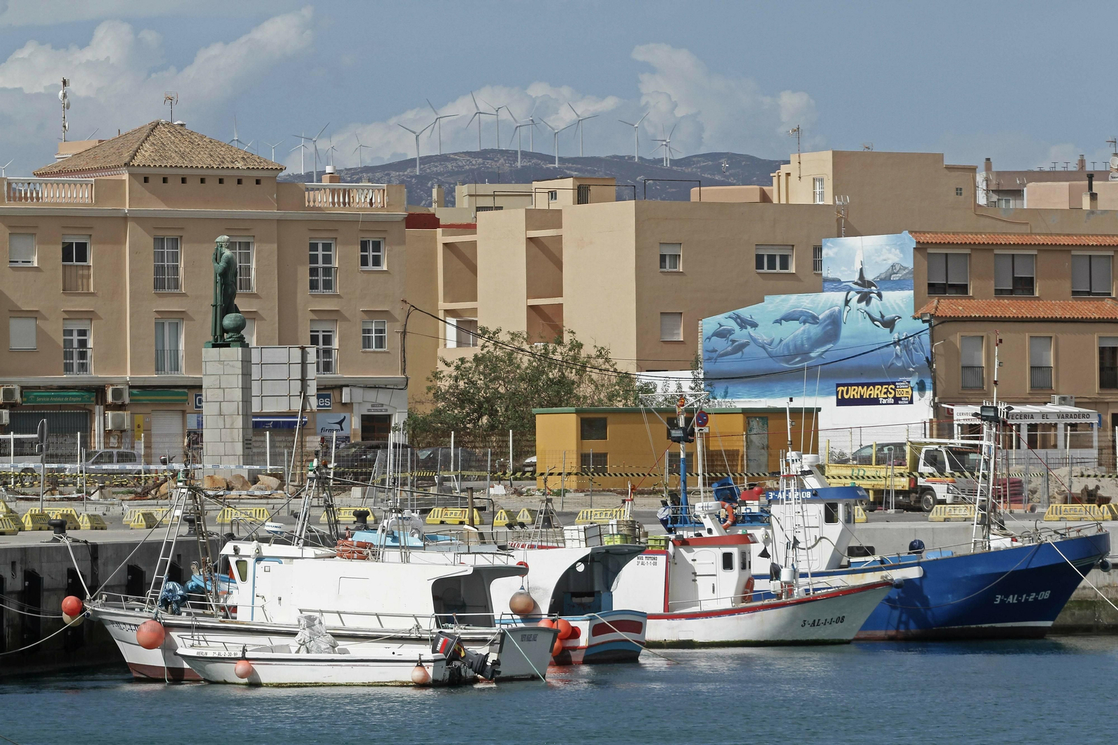 Barcos de pesca en el Puerto de Tarifa.