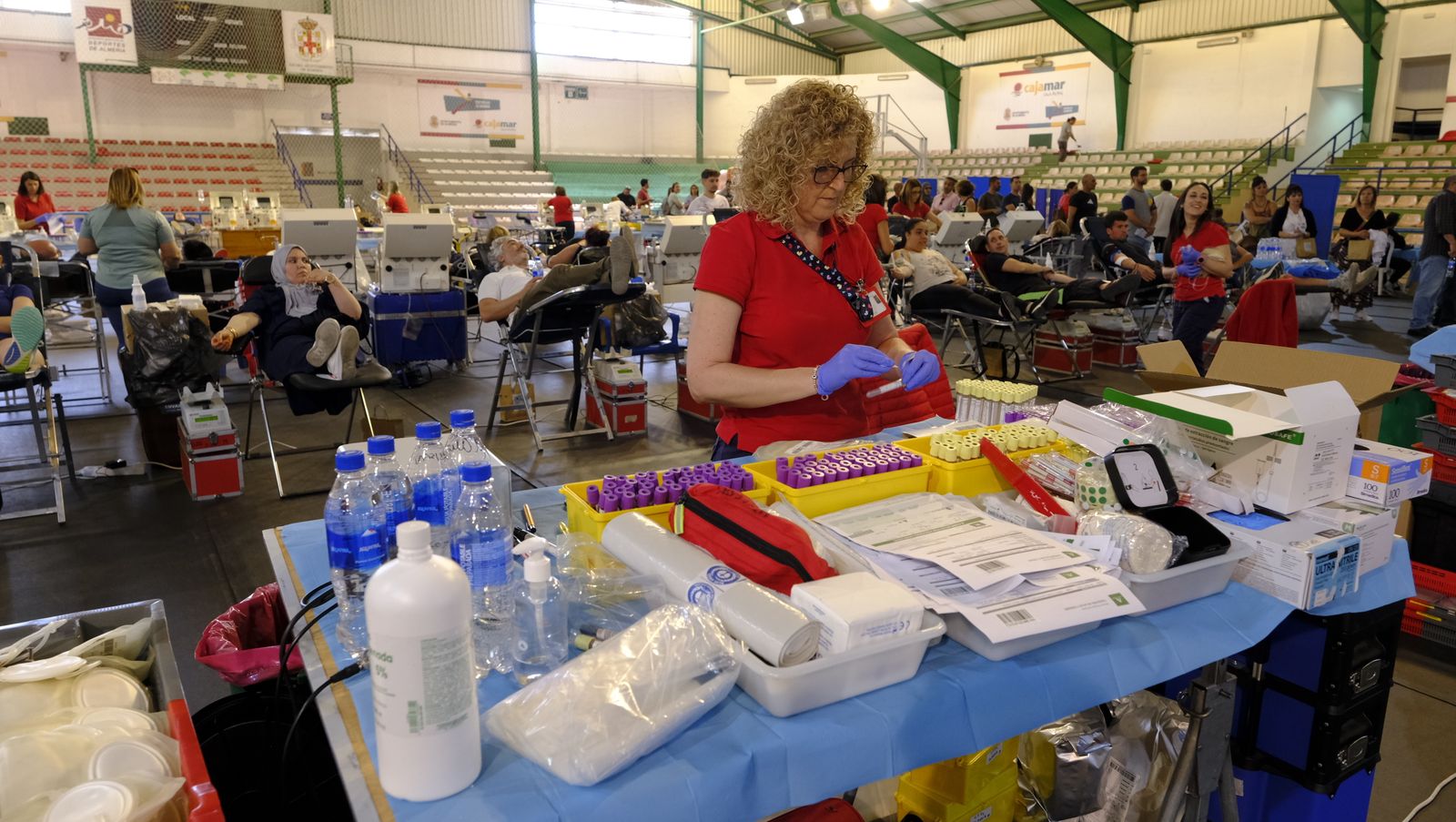 Imágenes de la donación colectiva de sangre y plasma en el Pabellón Rafael Florido
