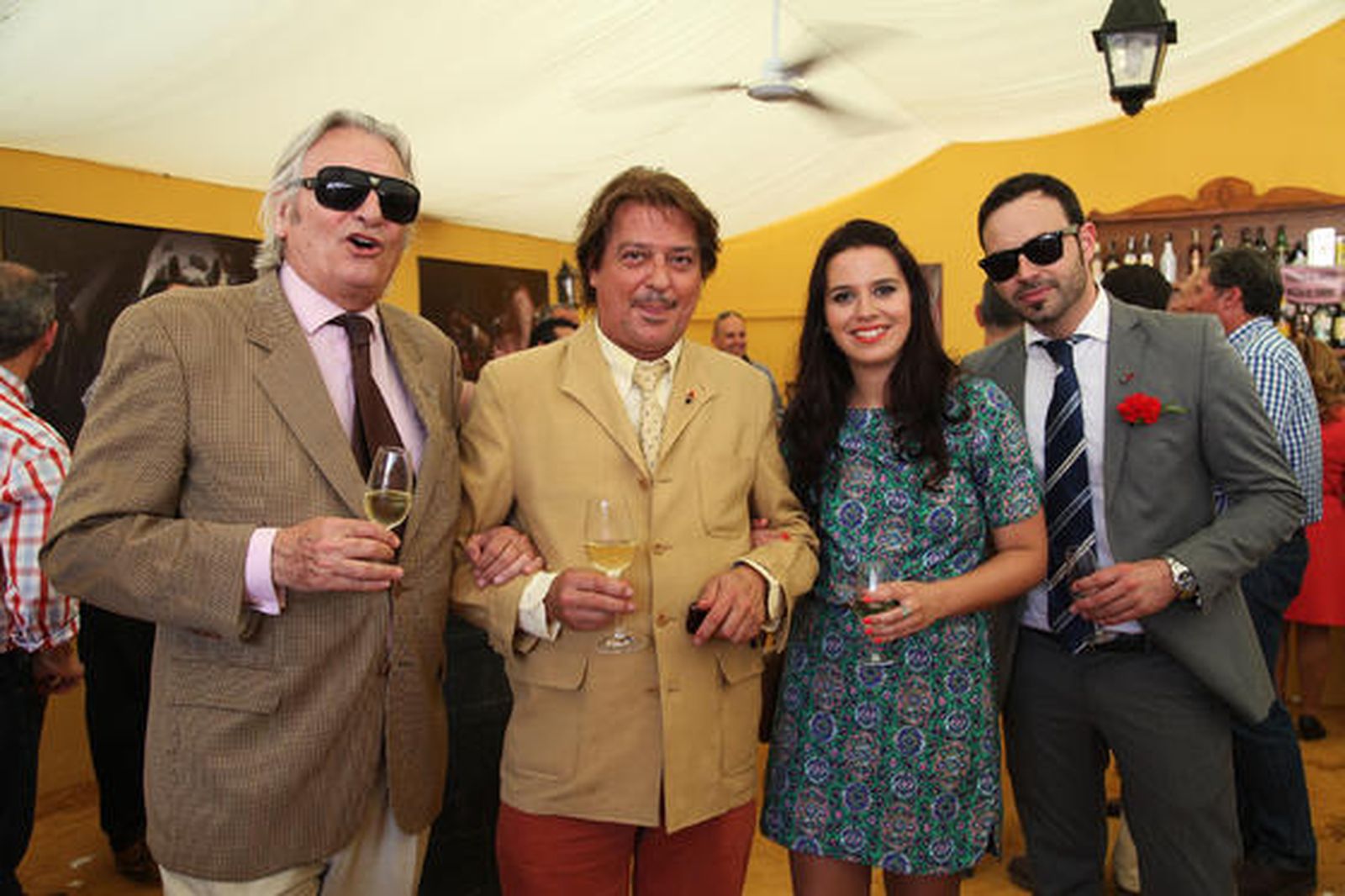 Leopoldo Jiménez, el estilista Manolo Muñoz, Marisa López y el farmacéutico Rafael González

Foto: Vanesa Lobo