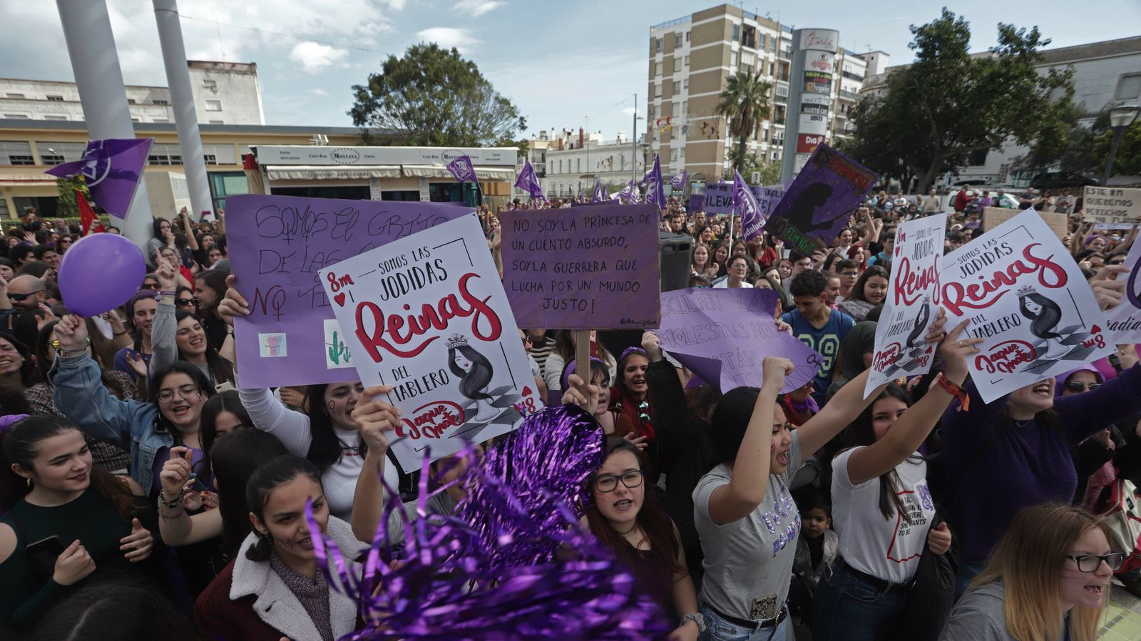 Imágenes de la manifestación  por el Día de la Mujer en Algeciras