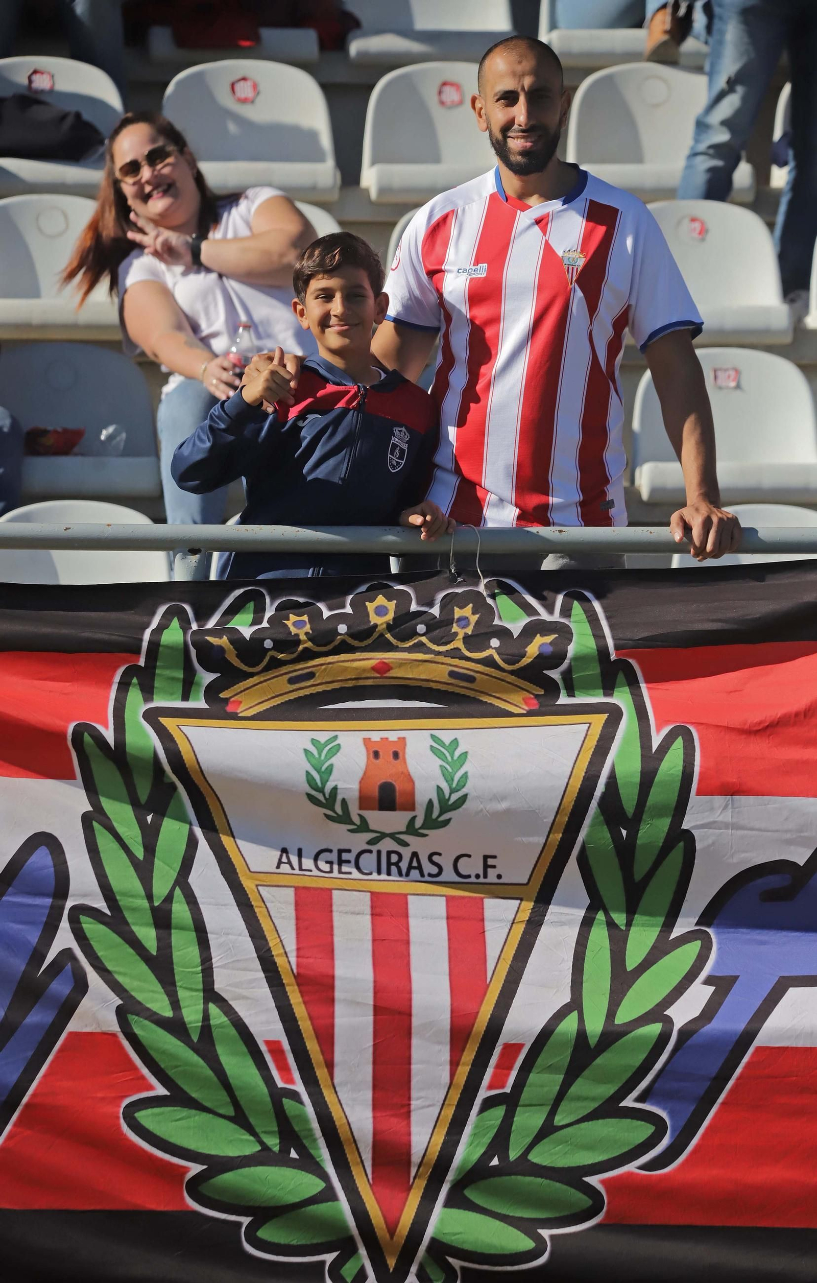 Búscate en el Nuevo Mirador durante el Algeciras - Atlético Madreliño de Primera Federación