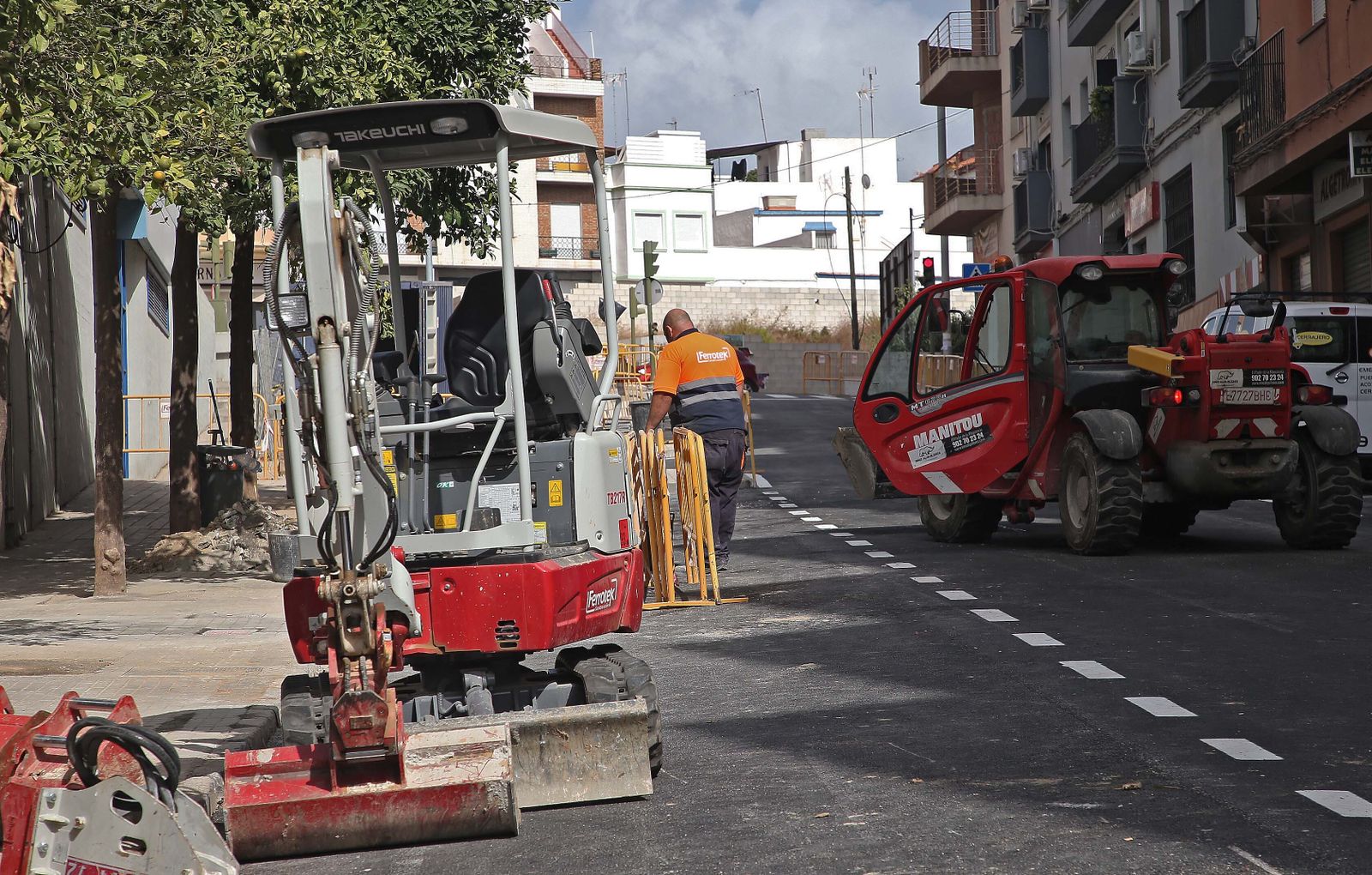 Las obras en la calle María Auxiliadora de Algeciras, en imágenes