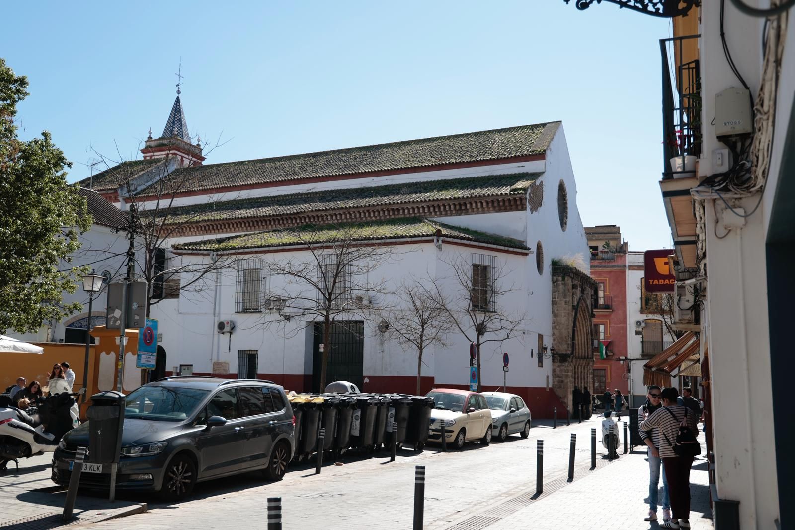 El exterior de la parroquia de San Julián.