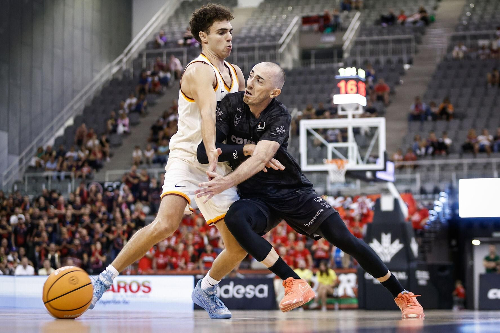 Jonathan Rousselle durante el pasado partido ante el UCAM Murcia