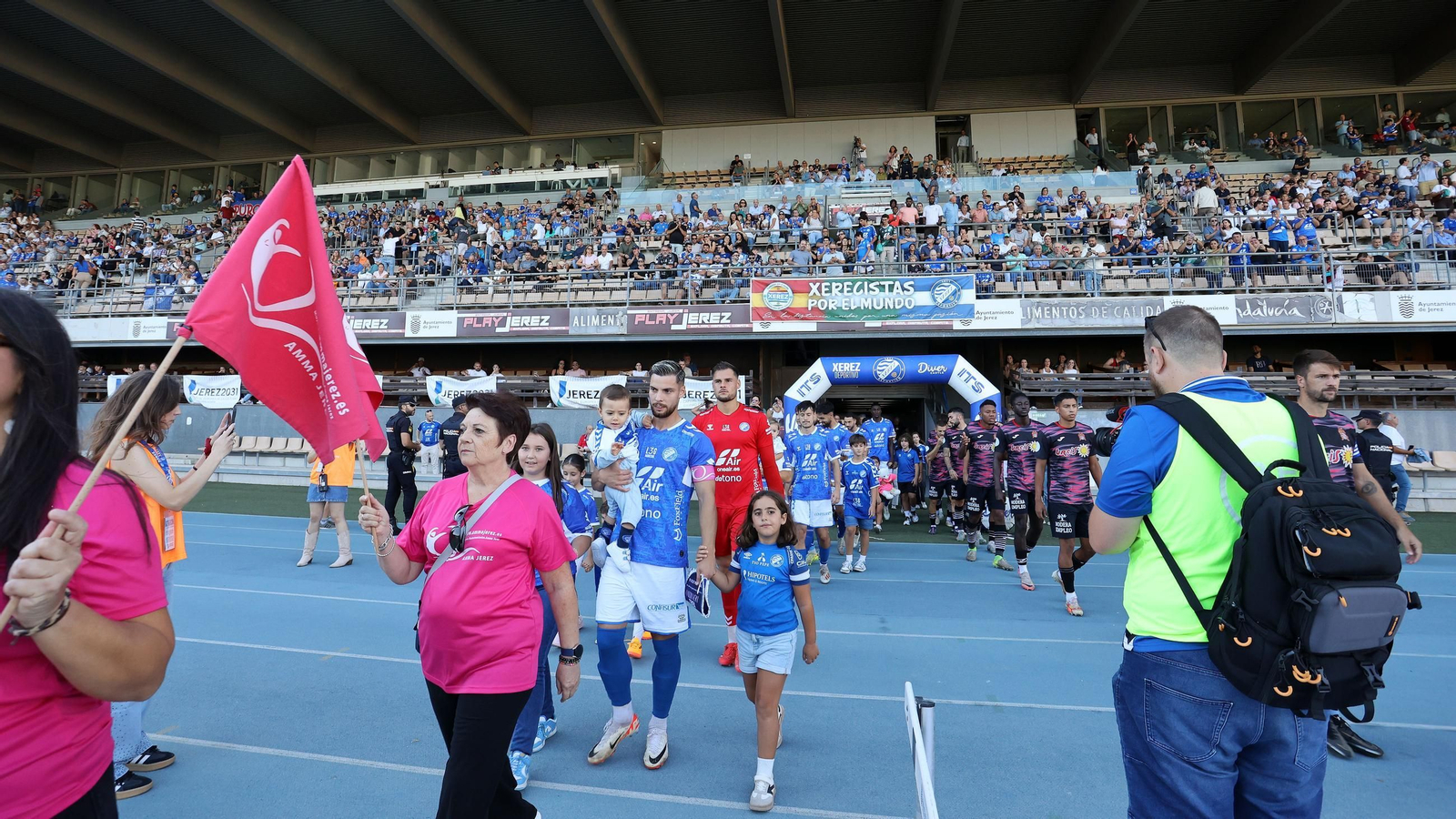 Imágenes del Xerez DFC contra el Águlas FC en Chapín