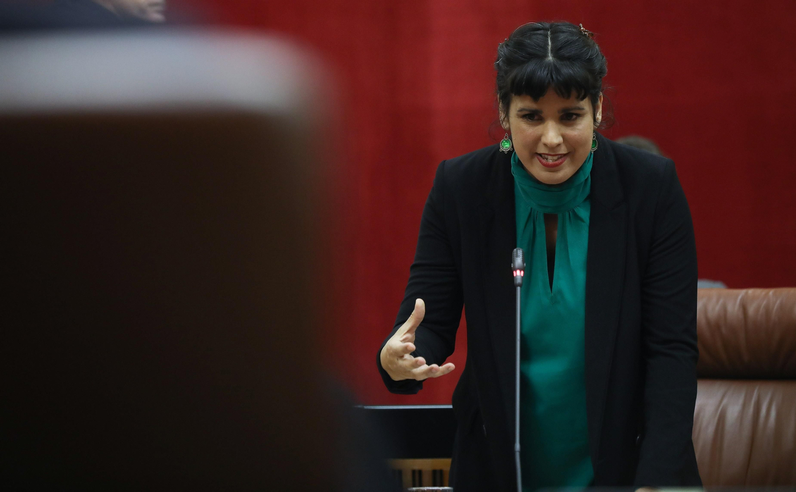 Teresa Rodríguez en el Parlamento andaluz.