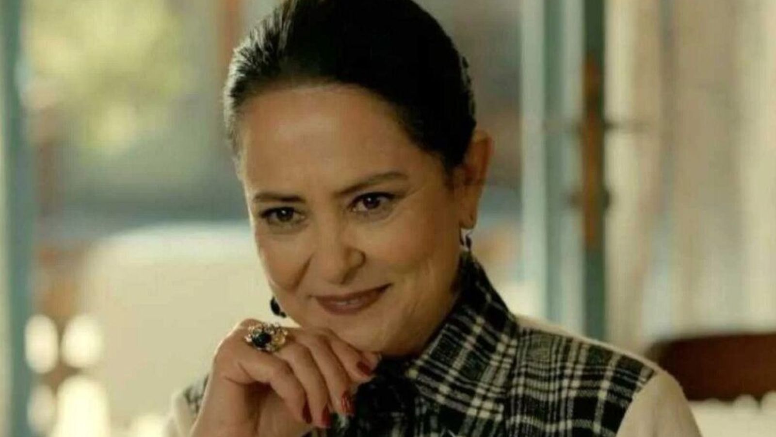 La actriz Emel Atici