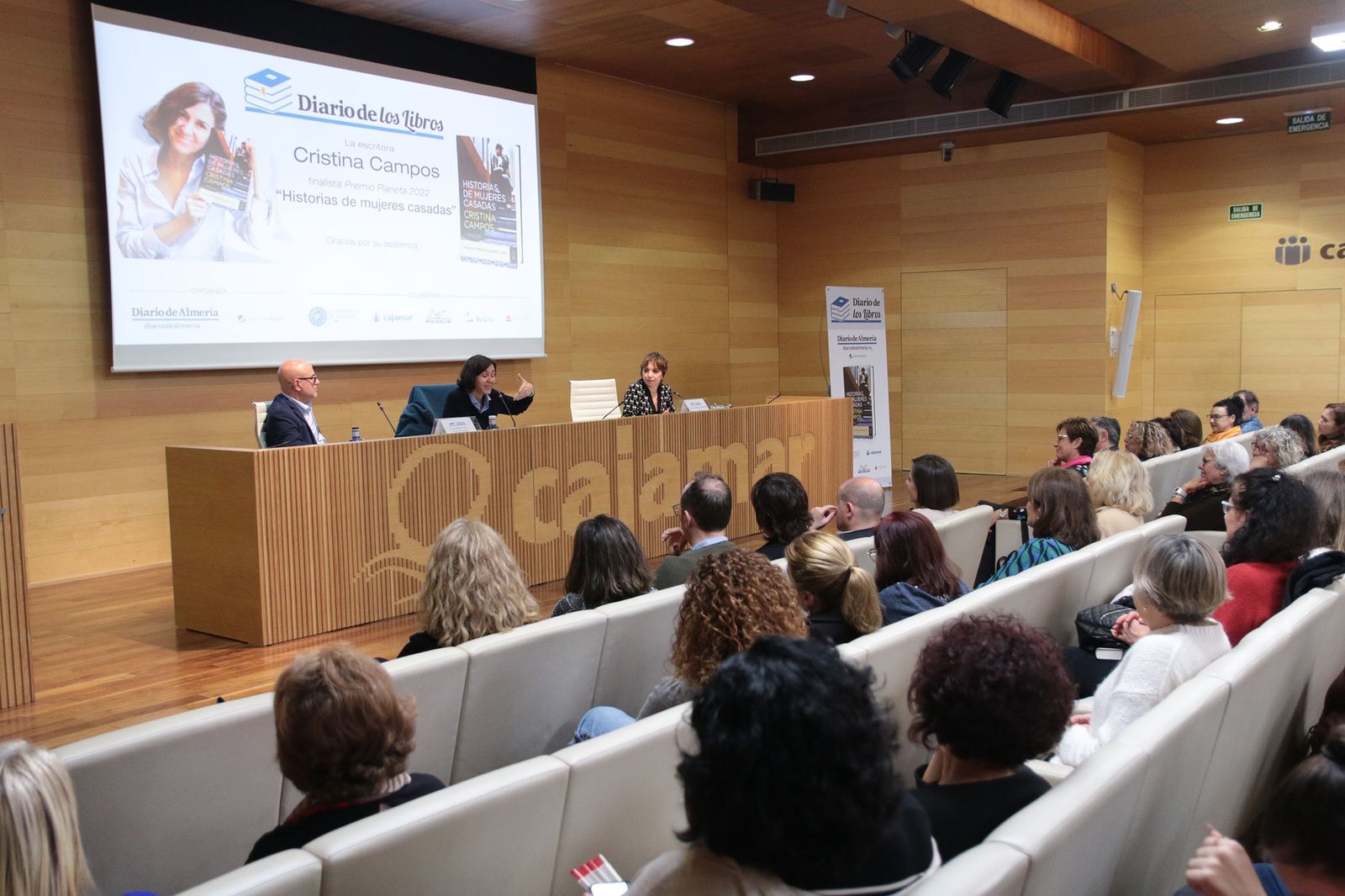 El Diario de los Libros, con Cristina Campos y su novela 'Historias de mujeres casadas'