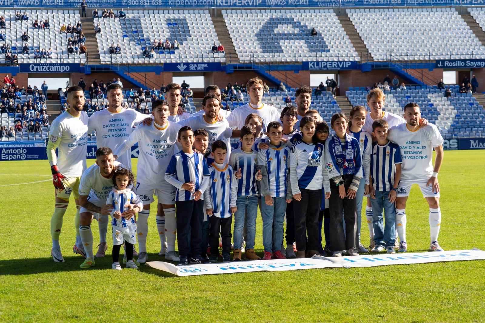 Las mejores imágenes del partido Recreativo de Huelva-Águilas