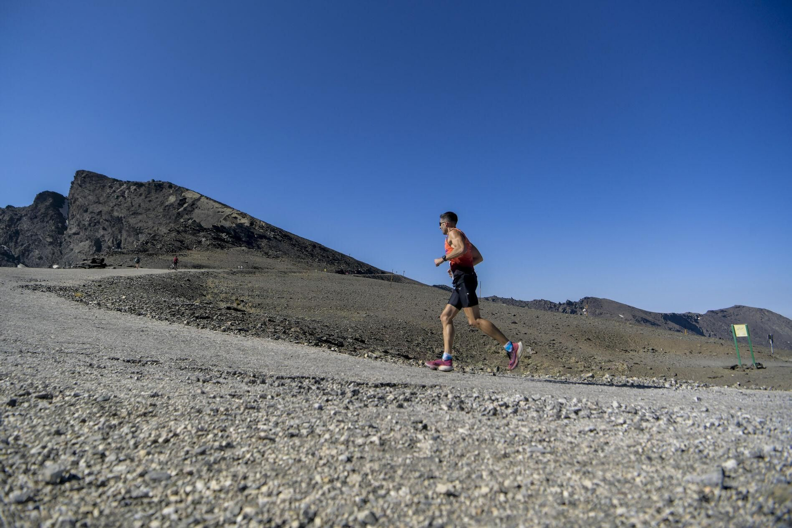 Deporte también en Granada con la heroica Subida al Pico Veleta: ganan Rachid El-Morabity y Alejandra Sánchez