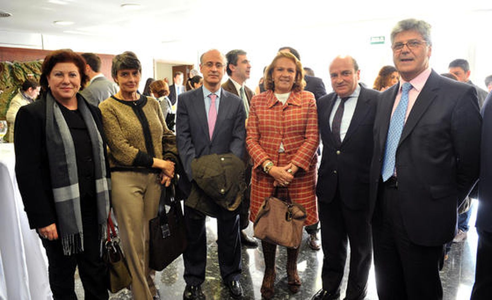 Ángeles Gil (Cartuja 93), Montserrat Badía (Fundación MAS), Francisco Velasco (EOI Andalucía), Concha Yoldi (Fundación Persán), Luis Miguel Martín Rubio (Ernst & Young), y  Javier Landa (Ayuntamiento de Sevilla).

Foto: Juan Carlos Vázquez