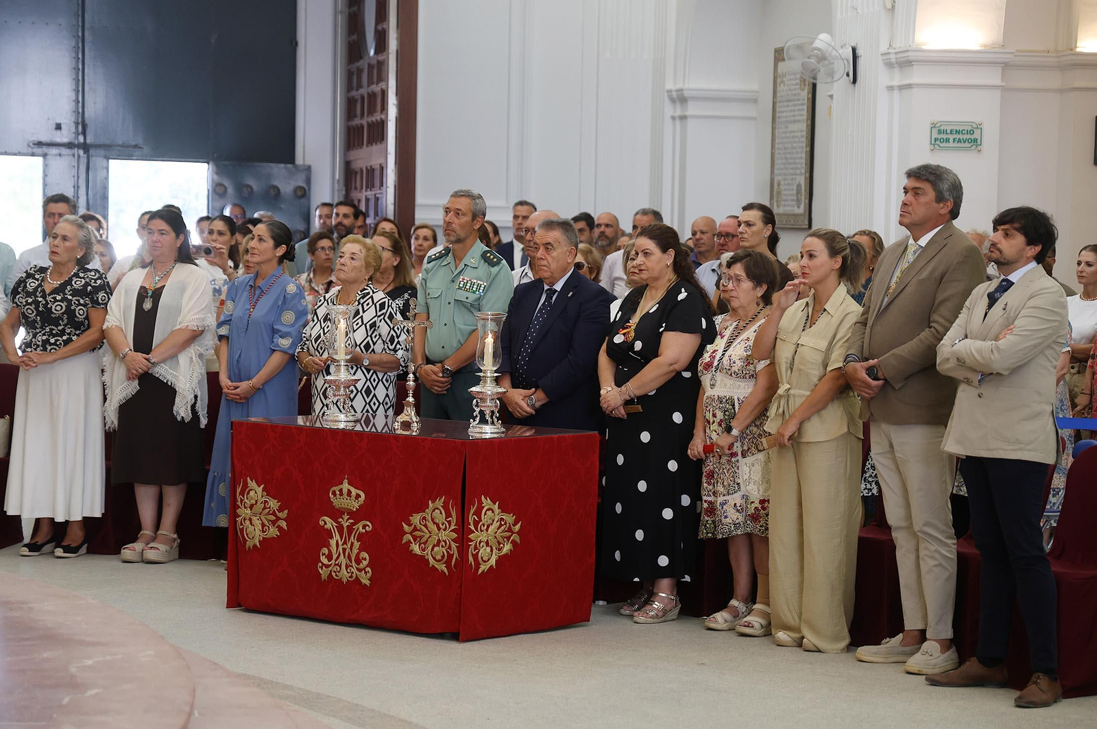 Rocío Chico 2025: Solemne Función Votiva y Procesión Eucarística, con el Santísimo bajo palio por el entorno del Santuario
