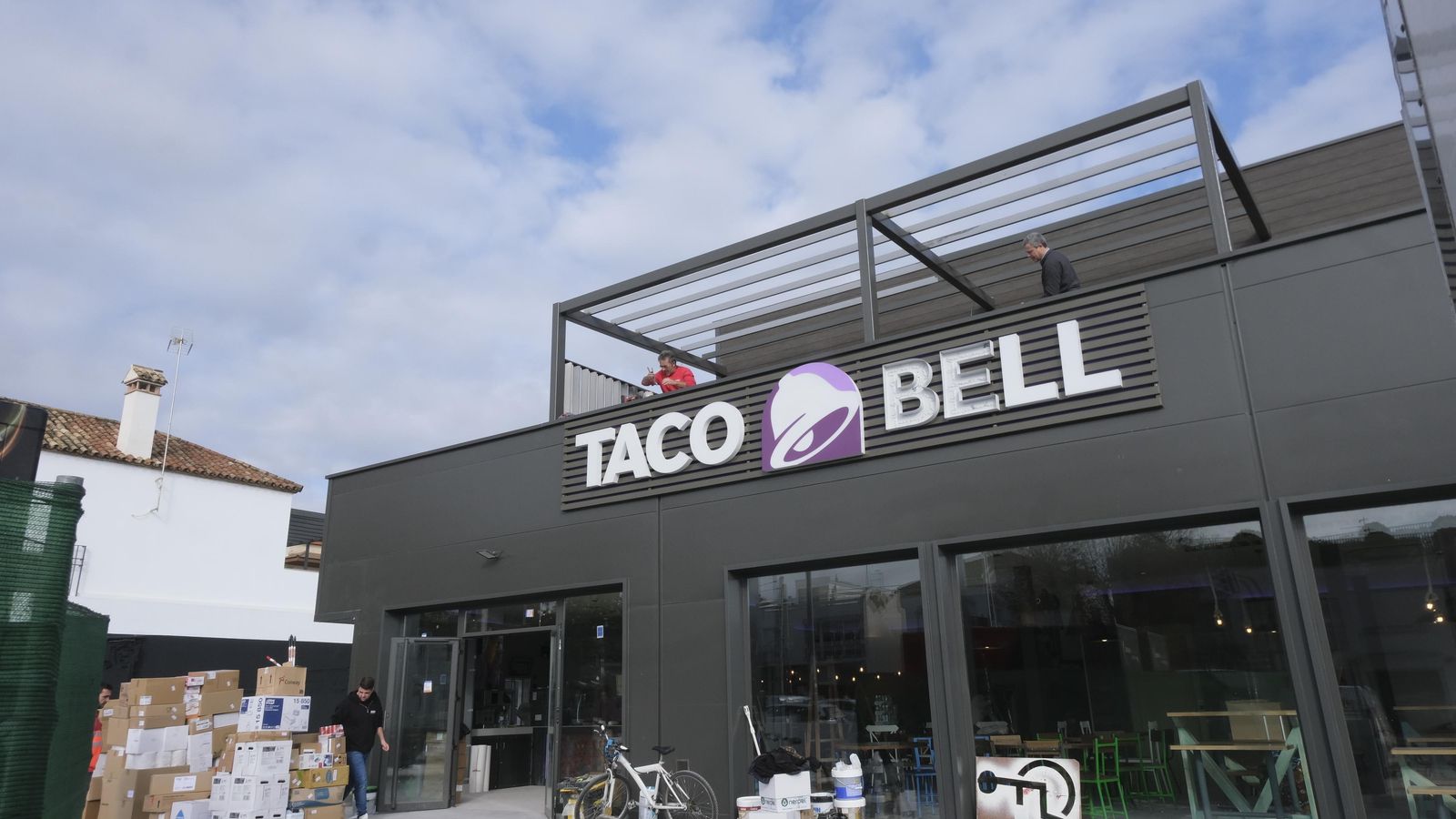 Fachada del nuevo Taco Bell de Córdoba.