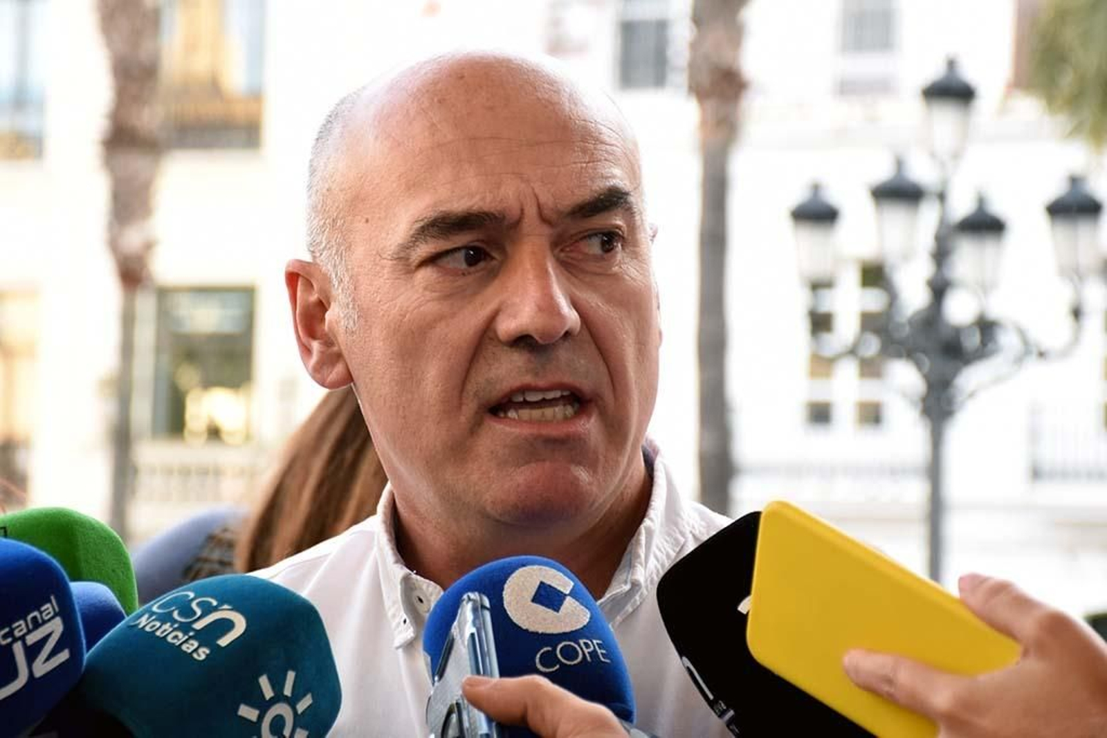 Imágenes de la concentración por las infraestructuras para Huelva