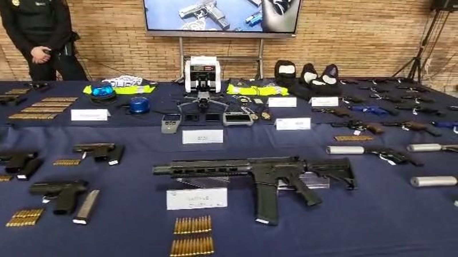 Armas de fuego y droga intervenida en la Comisaría provincial de Málaga