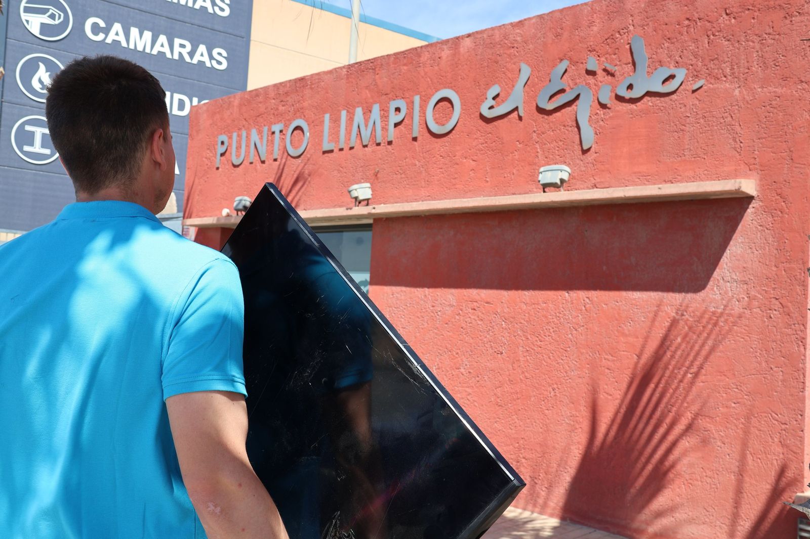 El Ejido cuenta con la existencia de un punto limpio.