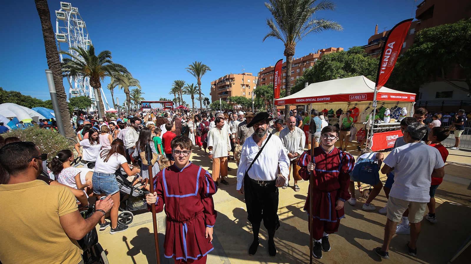 Así estaba Sanlúcar por los actos de V Centenario y La Vuelta Ciclista