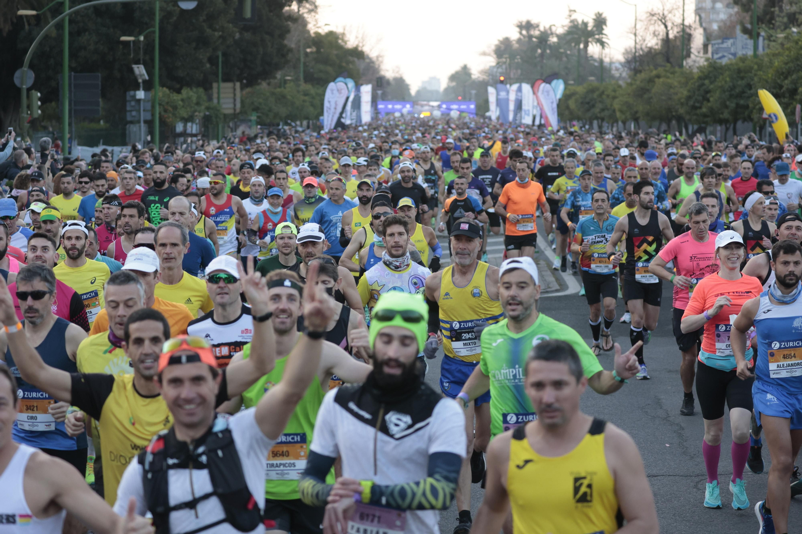 Las imágenes de la Maratón de Sevilla 2022 (1)