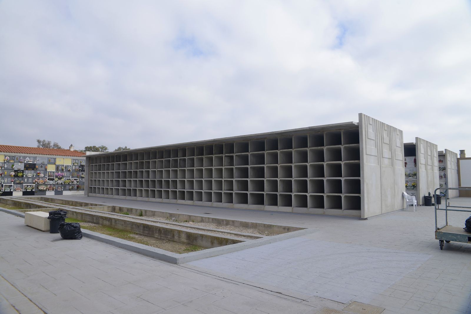 Fotos del cementario de La Línea en el día de los  difuntos