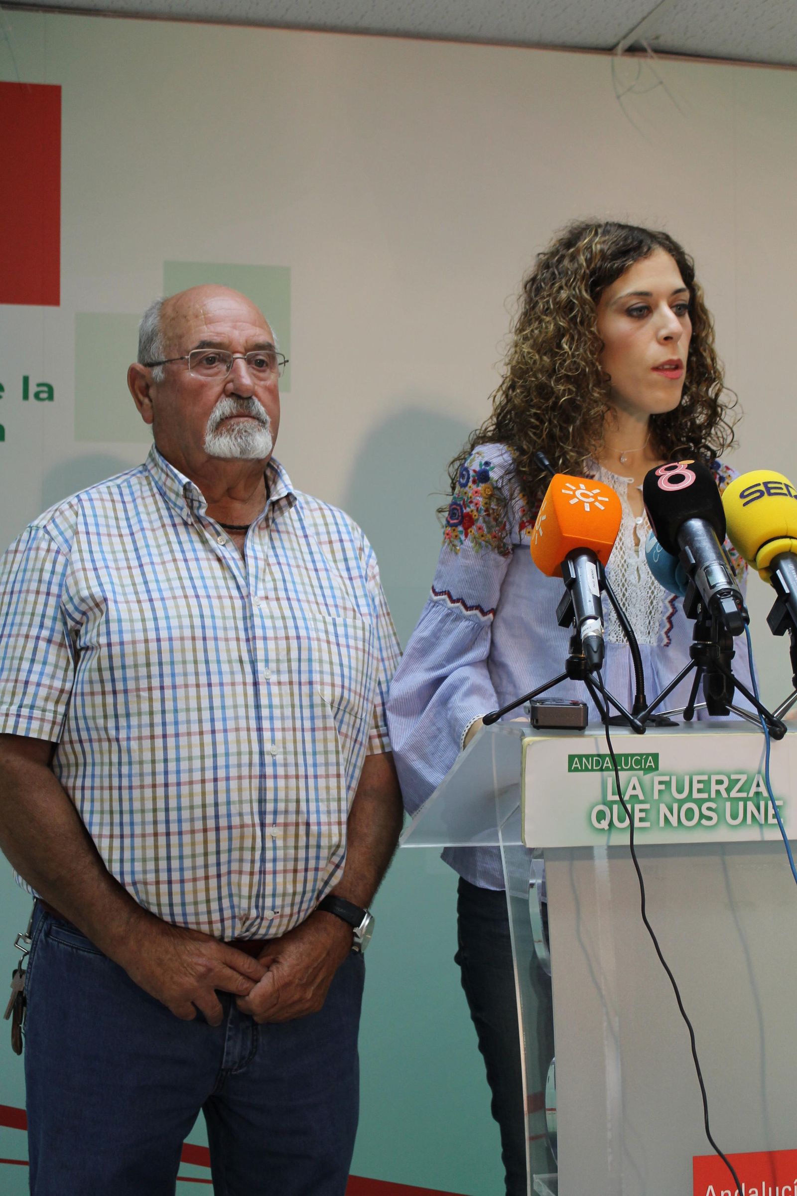 Antonio Zambrano y Miriam Alconchel, en la rueda de prensa.