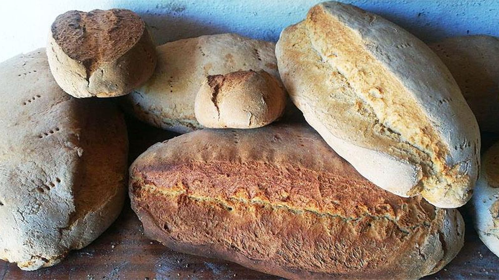Los diferentes panes de la venta Mesa Jardín.