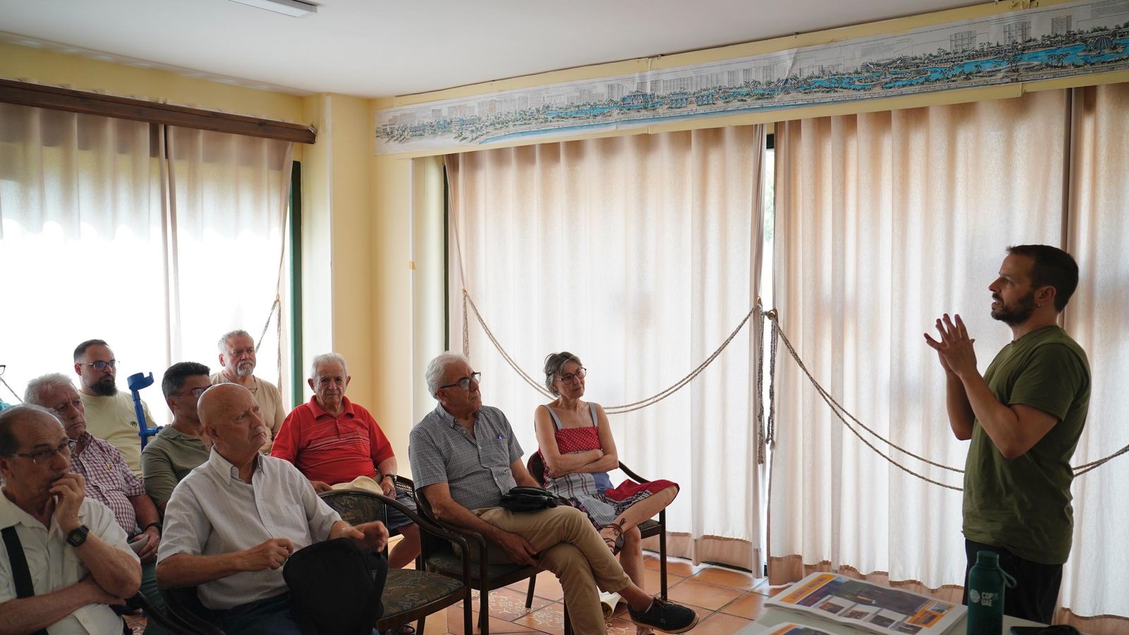 Fotos:  Presentación de la web para informar de los desperfectos de Algeciras en la sede de Fopacsa