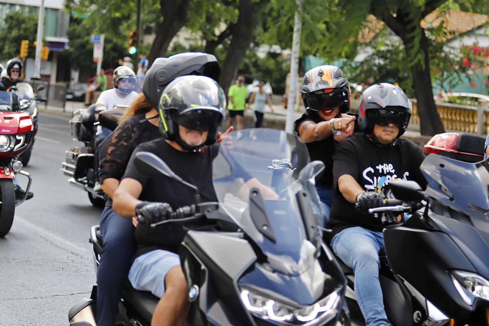 Las motos del club Descubridores toman las calles de Huelva