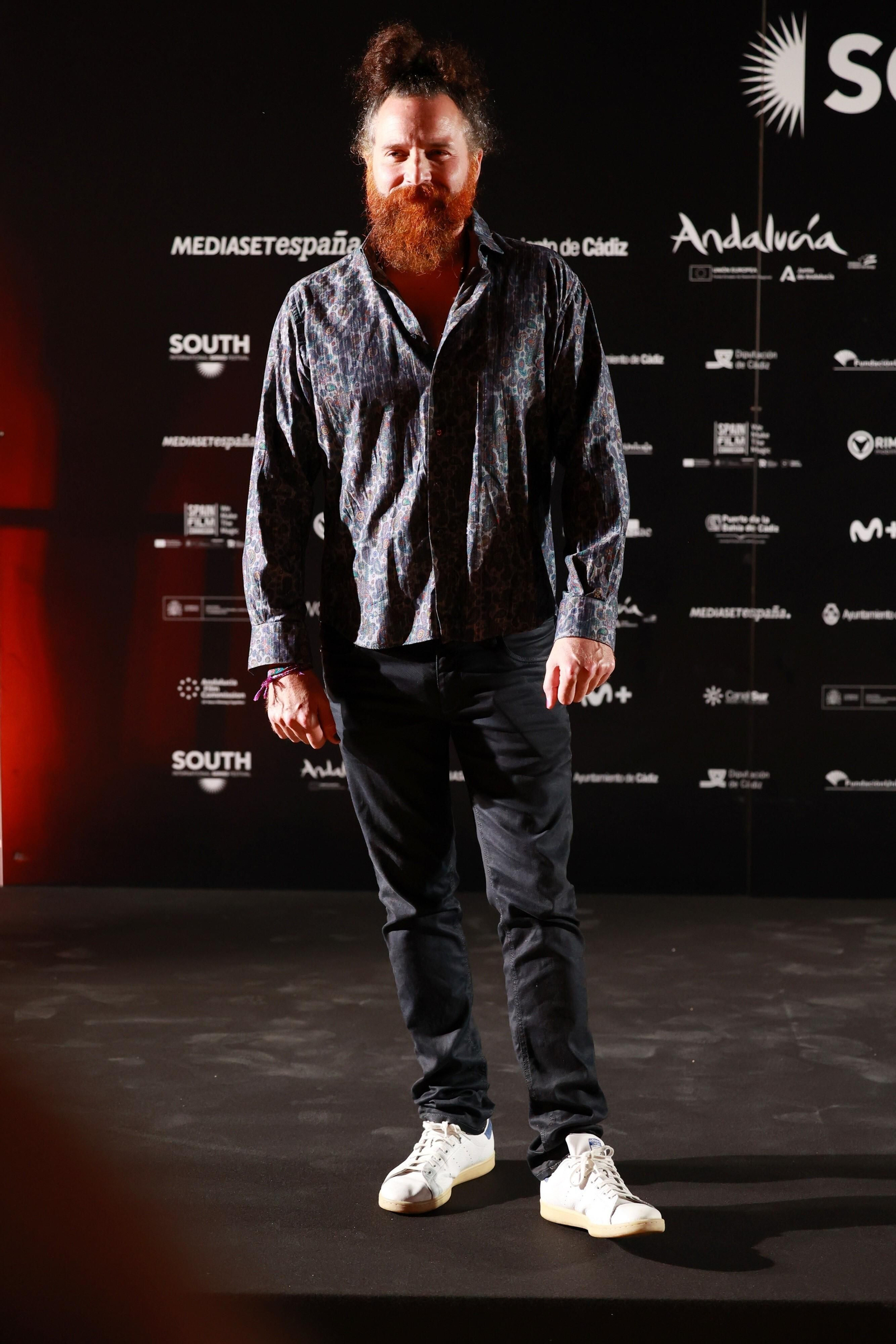 Las imágenes de la última gran alfombra roja de South International Series Festival Cádiz: Eduardo Noriega, Paco León, Ingrid Rubio, Benito Zambrano...