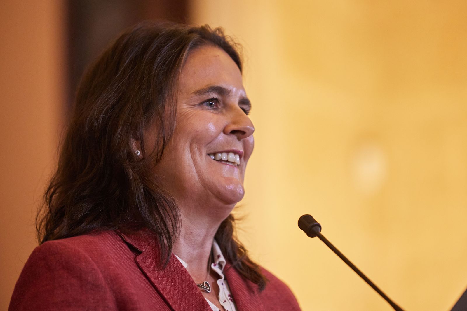 Las fotos de la Copa Billie Jean King con el alcalde jugando al tenis