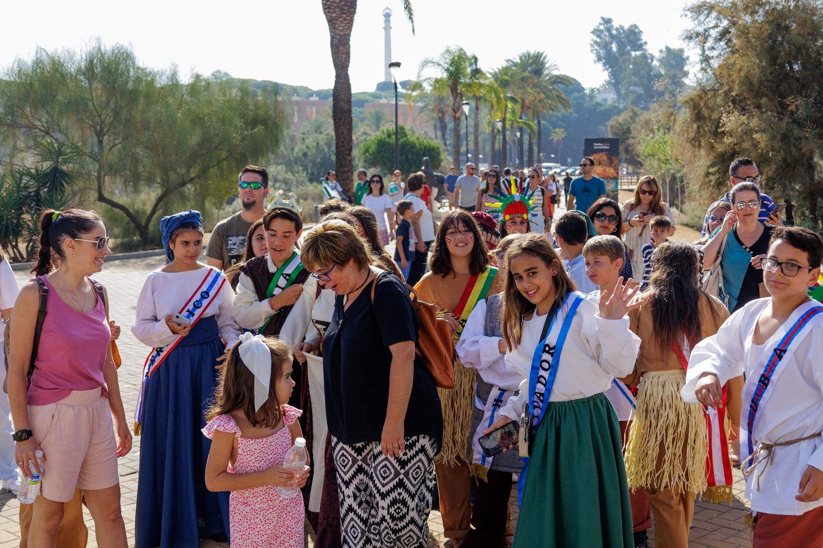 Las imágenes del Muelle de las Carabelas este 12 de octubre