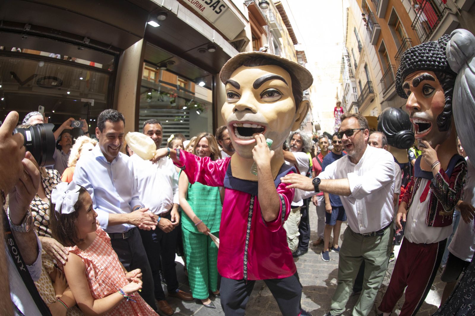 El regreso de la Tarasca a las calles de Granada, en imágenes