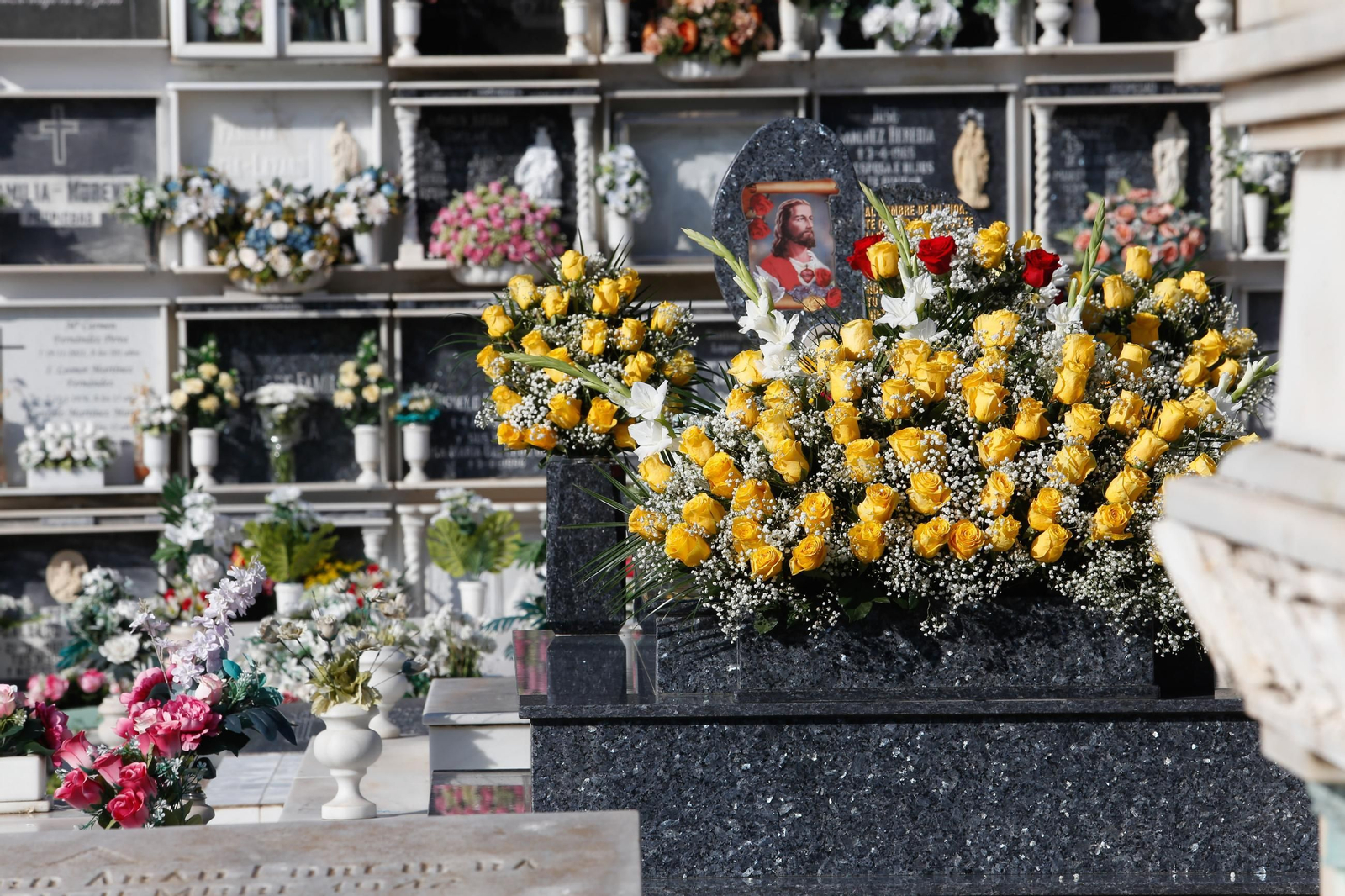 El Día de Todos los Santos en Algeciras, en imágenes